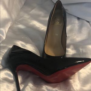 Patent leather red bottom pumps